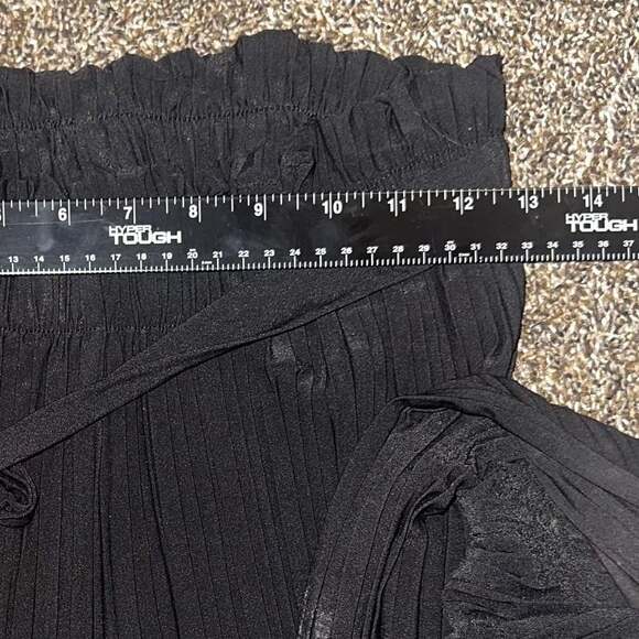 Bloom Seasons Black Light Weight Stretch Tie Waist Wide Leg Pleated Palazzo Pant - Picture 5 of 7